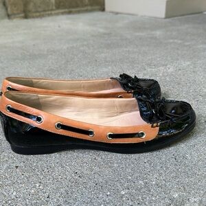 New Joan & David Boat Shoe Style Black Patent and Tan Leather Size 6